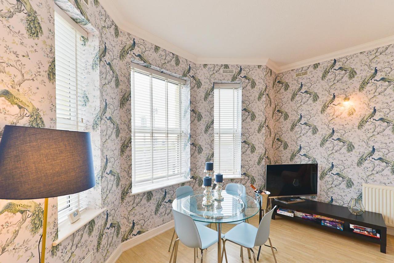 Ocean View Apartment Уърдинг Екстериор снимка